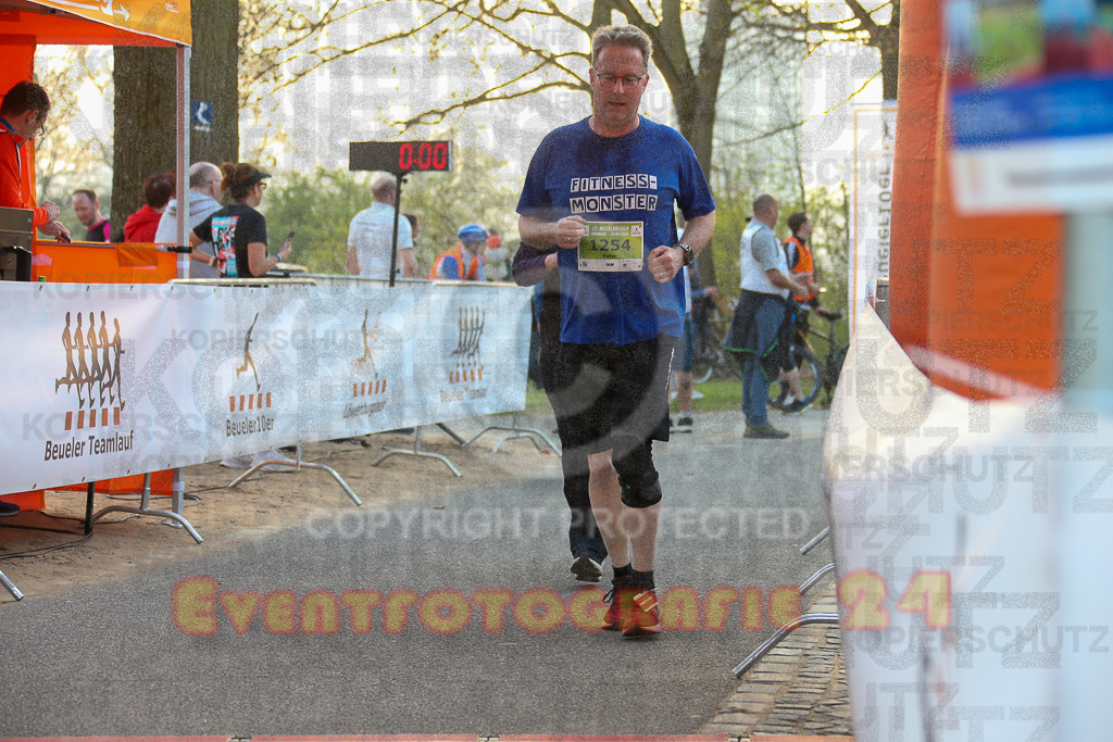 250328_1811_EX1_7099 | Sportfotografie im Rhein-Sieg Kreis, Köln, Bonn, NRW, Rheinland Pfalz, Hessen, etc. Unser Tätigkeitsfeld umfasst den Laufsport vom Volkslauf über den Marathon, Duathlon, Triathon bis zum Ultralauf wie Kölnpfad Ultra oder Schindertrail.