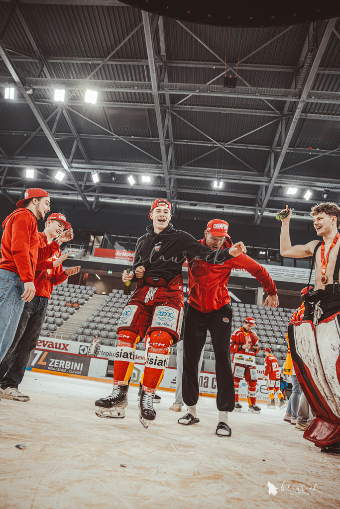 U21 Elit_EHCB vs GCK Lions _5-337 | Sportbilder, Sportfotograf, Hochzeits- und Eventfotografin, Flugshows, Portraits und Tiershooting, Aviation, Downhill, Nationalleague, Swissleague, International