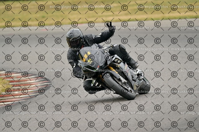 25bt05-1455 | markuskiefer.com - Realisiert mit Pictrs.com