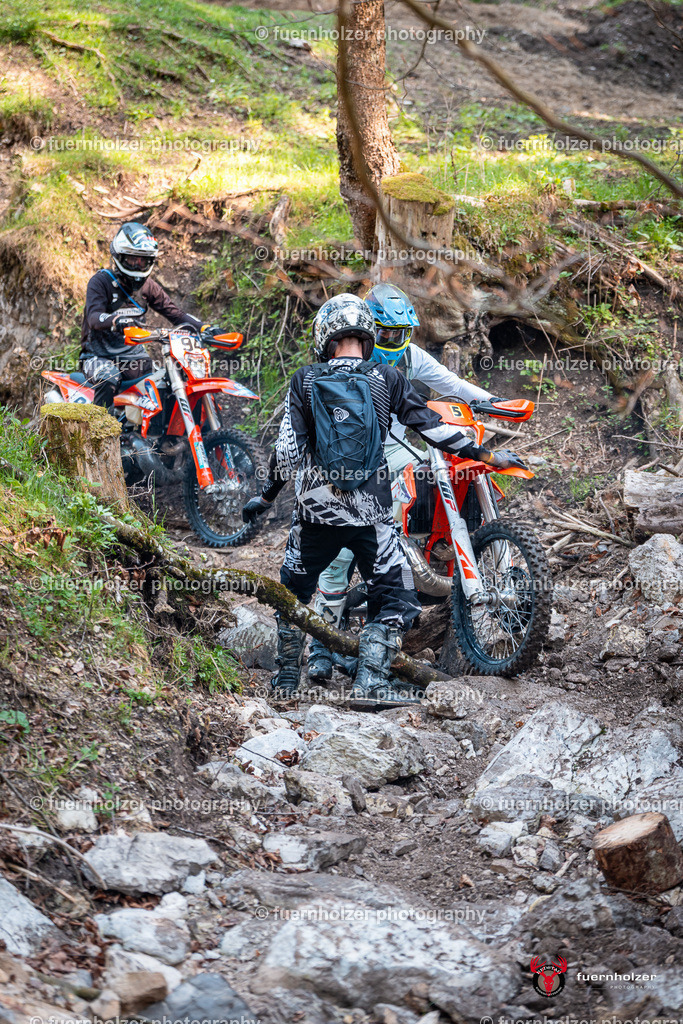 fuernholzer_250501-C2-79 | Fotografische Impressionen von der Red Stag Enduro Extreme by fuernholzer-photography.com. Endurosport in Österreich fotografisch festgehalten von fuernholzer. Auftragsfotografie für Private, Gewerbefotos und Industriefotografie. Eventfotografie, Sportfotografie und Motorsportfotografie. Anbieter von Fotoworkshops, Fototraining, fotografischen Vorträgen und Fotoseminaren.