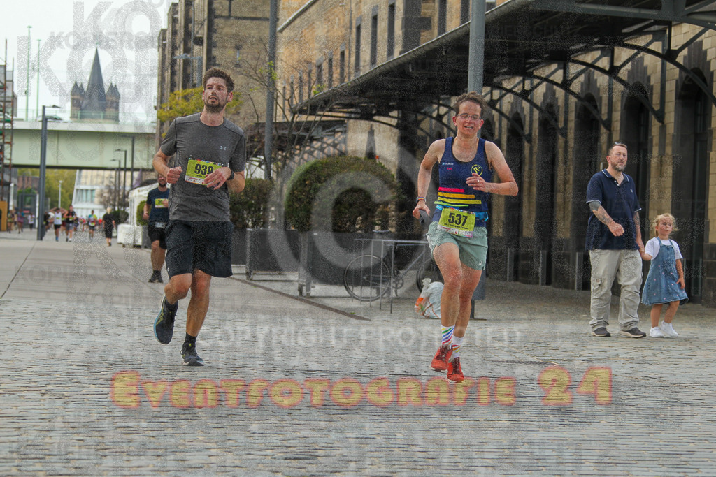 250920_1518_EV4_8408 | Sportfotografie im Rhein-Sieg Kreis, Köln, Bonn, NRW, Rheinland Pfalz, Hessen, etc. Unser Tätigkeitsfeld umfasst den Laufsport vom Volkslauf über den Marathon, Duathlon, Triathon bis zum Ultralauf wie Kölnpfad Ultra oder Schindertrail.