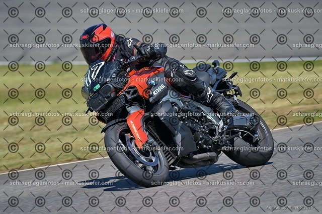26BT01-1928 | 077 - Realisiert mit Pictrs.com