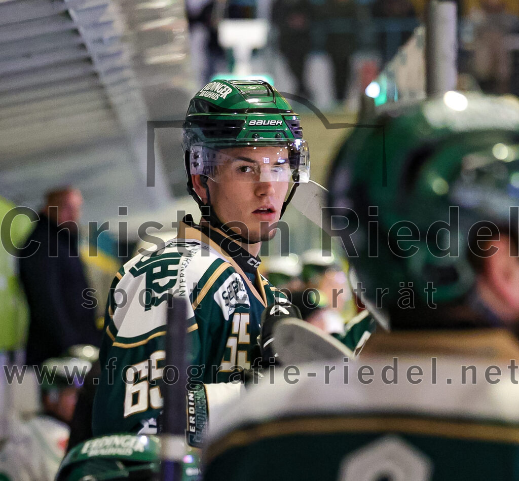 2026-01-02_075_TSV_Erding_gegen_Hoechstadt_Alligators | Erding, Deutschland, 02.01.2026:Eishockey, Oberliga Süd 2025 / 2026, 33. Spieltag, TSV Erding gegen Höchstadt Alligators, Endergebnis: 2:1Quirin Nitzsche (Erding Gladiators, #65)Foto: Christian Riedel / fotografie-riedel.net