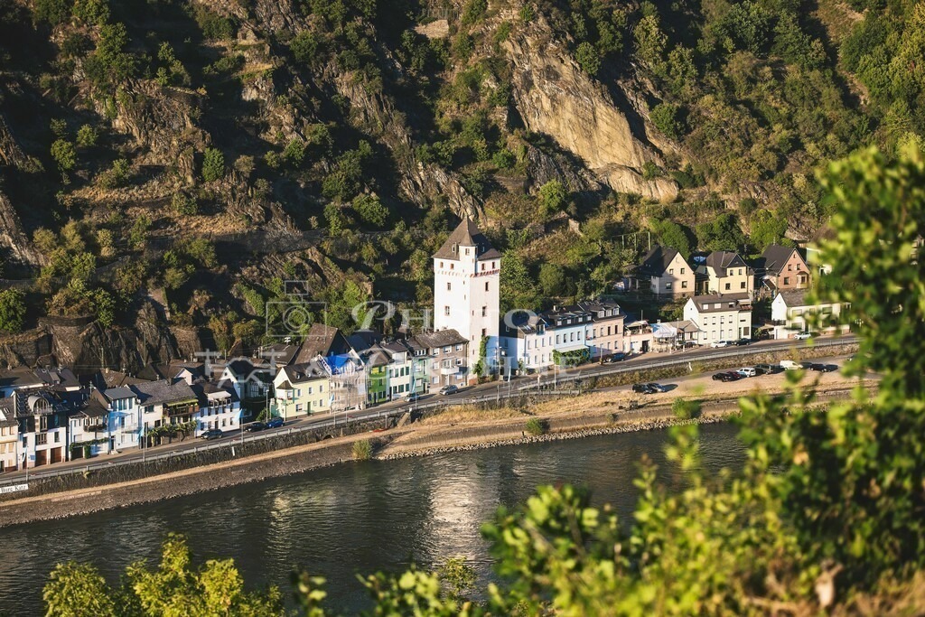 Sankt Goarshausen-1980 | Sankt Goarshausen wird auch die Loreleystadt genannt. - Realisiert mit Pictrs.com