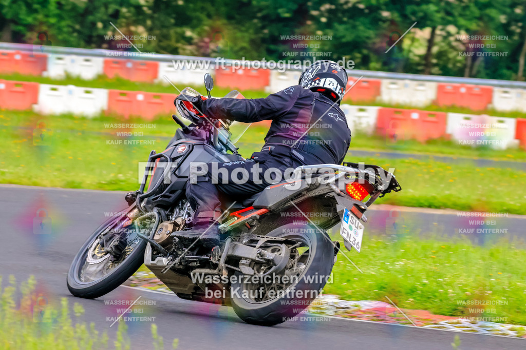 VBK-6730 | Hier findet Ihr Bilder von Touristenfahrten auf der Nürburgring Nordschleife oder von anderen Veranstaltungen die ich besucht habe. Viel Spass beim Durch Schauen 