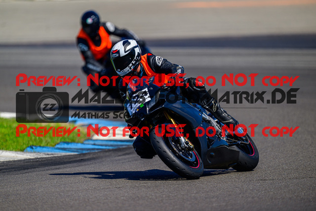 MaZZes_FotoMatrix_240520_6021986_8373 | INST