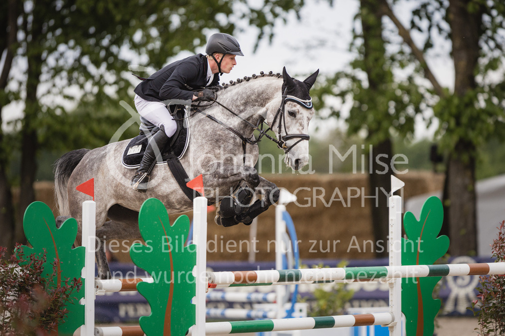 230516_Mühlen_SprPf-M-631 | Deine schönsten Turniermomente als professionelle Fotos! Entdecke hochwertige Pferdesport-Fotografie im Online-Shop. Jetzt Fotos finden & bestellen!