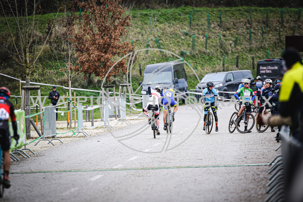 ..... | AUSTRIA, 24.11.24, 3.Radquerfeldein GP um das Sportzentrum Gunskirchen Image shows: Photo: Wapics / Andreas Willdoner