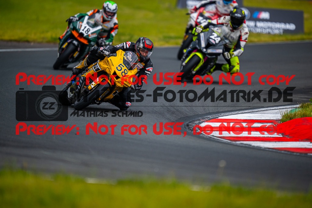 MaZZes_FotoMatrix_220521_1675 | Fotograf Mathias Schmid
Sportfotograf,
Eventfotograf,
Hochzeitsfotograf,
Portraitfotograf