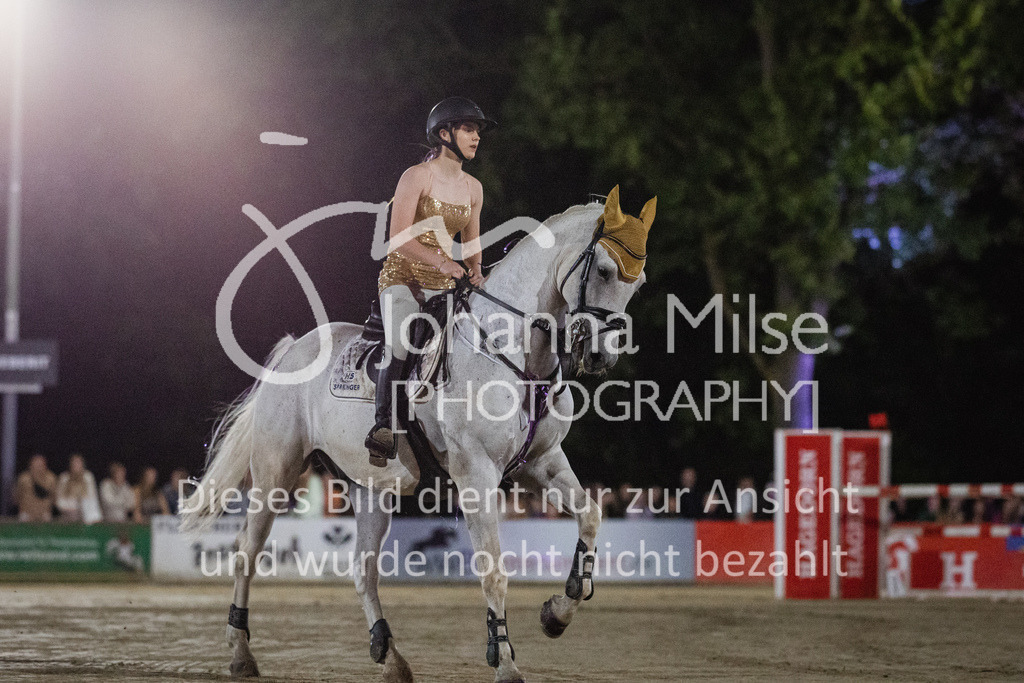 230827_Delbrueck_Kostuem-730 | Deine schönsten Turniermomente als professionelle Fotos! Entdecke hochwertige Pferdesport-Fotografie im Online-Shop. Jetzt Fotos finden & bestellen!