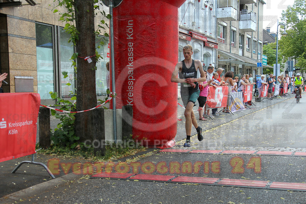 220625_1635_EX1_4700 | Sportfotografie im Rhein-Sieg Kreis, Köln, Bonn, NRW, Rheinland Pfalz, Hessen, etc. Unser Tätigkeitsfeld umfasst den Laufsport vom Volkslauf über den Marathon, Duathlon, Triathon bis zum Ultralauf wie Kölnpfad Ultra oder Schindertrail.