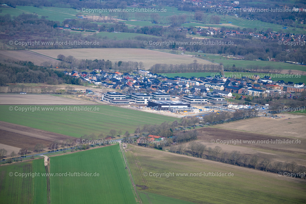 Stade_Riensförde_Bildungscampus_Neubau_ELS_2257060423 | STADE 06.04.2023 Baustelle zum Neubau des Gebäudekomplexes des Weiterbildungs- und Bildungszentrums im Ortsteil Riensförde in Stade Riensförde im Bundesland Niedersachsen, Deutschland. Weiterführende Informationen bei: Claudia Blaurock  Landschaftsarchitektur,  GOLDBECK GmbH,  PD - Berater der öffentlichen Hand GmbH,  gmp International GmbH. // Construction site for the new building complex of the education and training center in the district Riensfoerde in Stade in the state Lower Saxony, Germany. Further information at: Claudia Blaurock  Landschaftsarchitektur,  GOLDBECK GmbH,  PD - Berater der oeffentlichen Hand GmbH,  gmp International GmbH. Foto: Martin Elsen