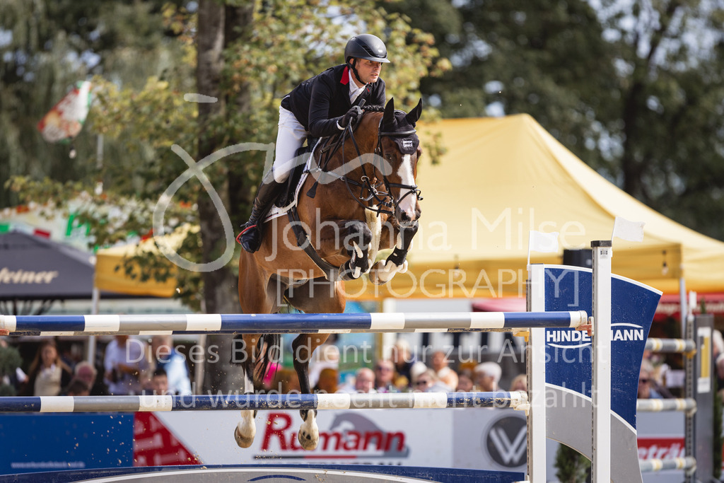 230827_Delbrueck_GrosserPreis-559 | Deine schönsten Turniermomente als professionelle Fotos! Entdecke hochwertige Pferdesport-Fotografie im Online-Shop. Jetzt Fotos finden & bestellen!