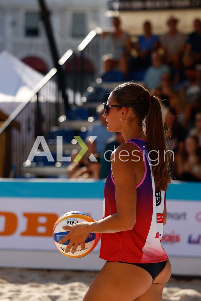 Obi BeachTour 2026 - Basel | BASEL, SWITZERLAND - JULY 17: FIONA PROBST (SUI) serve during the Obi BeachTour 2026 match between WANDELER / STOLZ (SUI) and GRÜNIG / PROBST (SUI) at Barfüsserplatz on July 17, 2026 in Basel, Switzerland. - Realisiert mit Pictrs.com