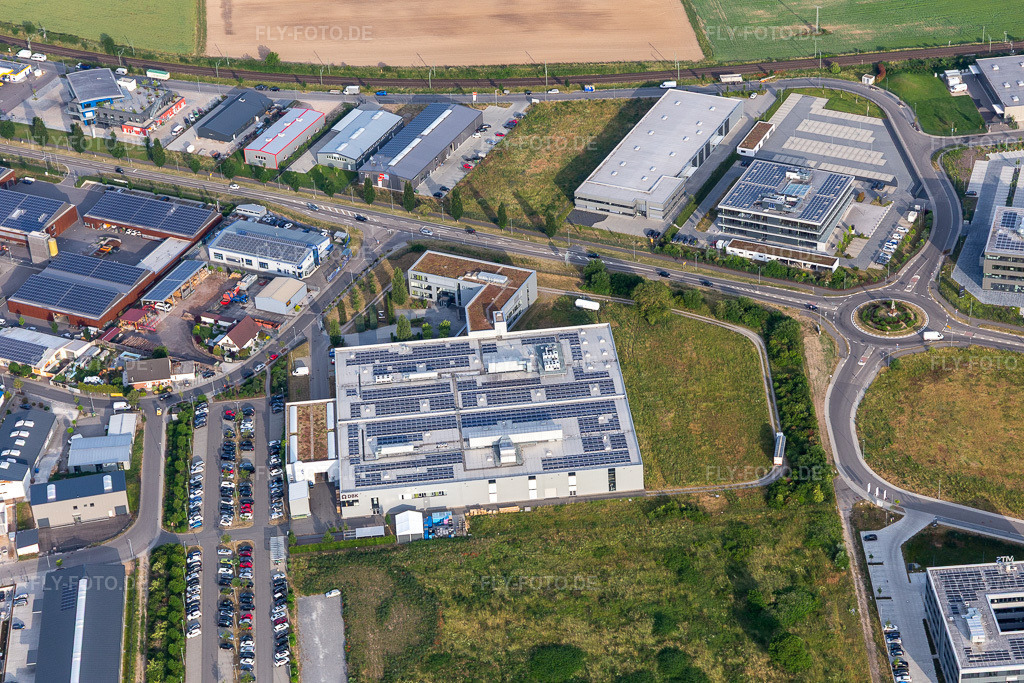 Luftbild: Industrie- und Gewerbegebiet Nord mit ITK Engineering GmbH, DBK David + Baader in Rülzheim im Bundesland Rheinland-Pfalz in Deutschland. Foto: IMG_120790.jpg vom 03.06.2020 durch Werner Riehm/FLY-FOTO.de