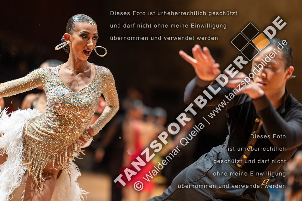 20230812-11314 | Hier finden Sie Tanz Bilder vom Latein und Standard Formationen tanzen. Sportbilder vom Tanzsport. Schöne Fotos und von Weltmeisterschaft, Europameisterschaft, Bundesliga, Regionalliga, Oberliga und Landesliga sowie von GOC Stuttgart, DanceComp, WM Bremen