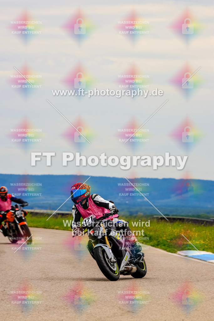 MotoTeam-2960 | Hier findet Ihr Bilder von Touristenfahrten auf der Nürburgring Nordschleife oder von anderen Veranstaltungen die ich besucht habe. Viel Spass beim Durch Schauen 