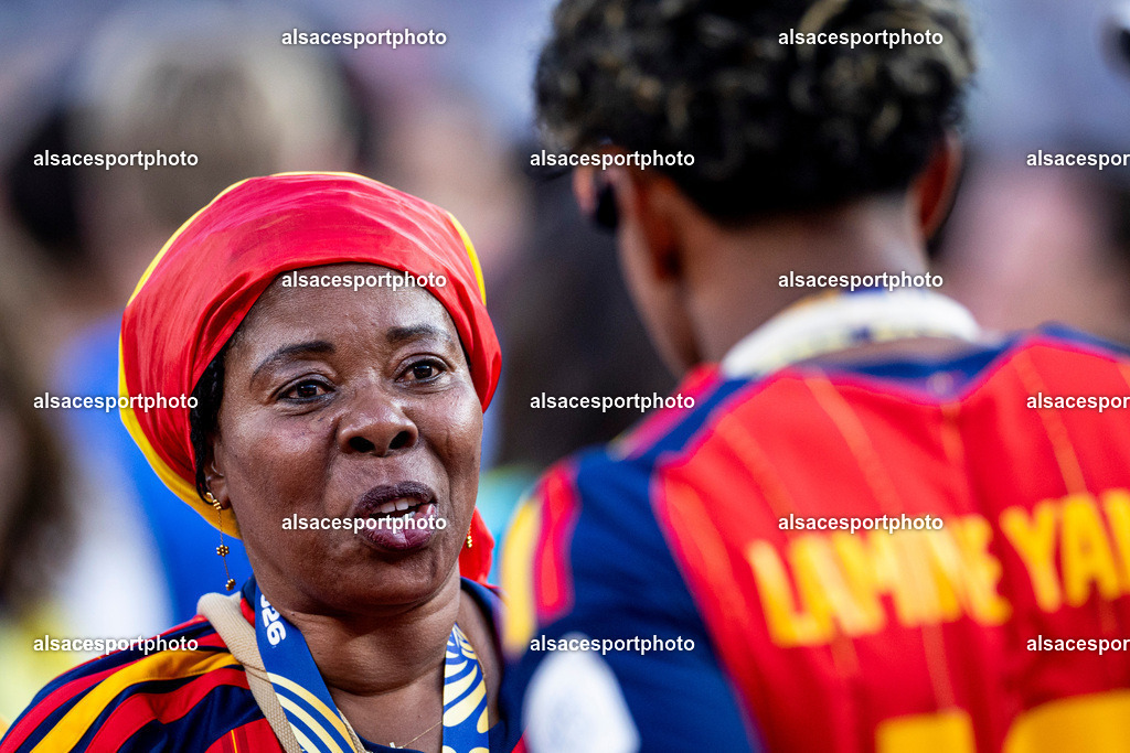 FOOTBALL : Argentine vs Espagne – Finale de la Coupe du Monde FIFA 2026. New York New Jersey Stadium, East Rutherford, New Jersey, États-Unis. 19/07/2026. | Lamine Yamal célèbre la victoire de l'Espagne après la finale de la Coupe du Monde de la FIFA 2026 au New York New Jersey Stadium, à East Rutherford, dans le New Jersey, le 19 juillet 2026, aux États-Unis.