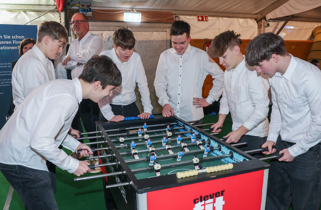 top-top.de250214-123 | Die 3. Weseler SportNacht, die große Sportgala mit Ehrungen der Weseler Sportler des Jahres 2024 findet am Freitag, den 14.02.2025 im Festzelt an der Rheinpromenade statt.Foto: Erwin Pottgiesser