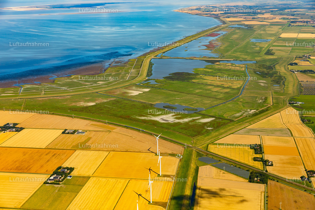 Luftaufnahmen für Landwirte und Agenturen mir Drohne oder Flugzeug.Mit Lizenz und Bildrechte bestellbar