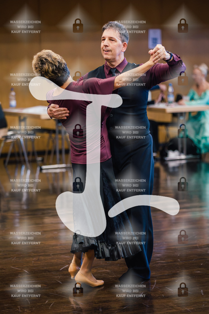 LM Hessen Viernheim - Sen III D Standard 2nd (13) Martin Sachs _ Martina Sachs (TSC Groß-Gerau d. TV 1846)-2026-08-30-9667 | Webshop for digital downloads and prints of dance sport, event & show photographer Julian Link - Realisiert mit Pictrs.com