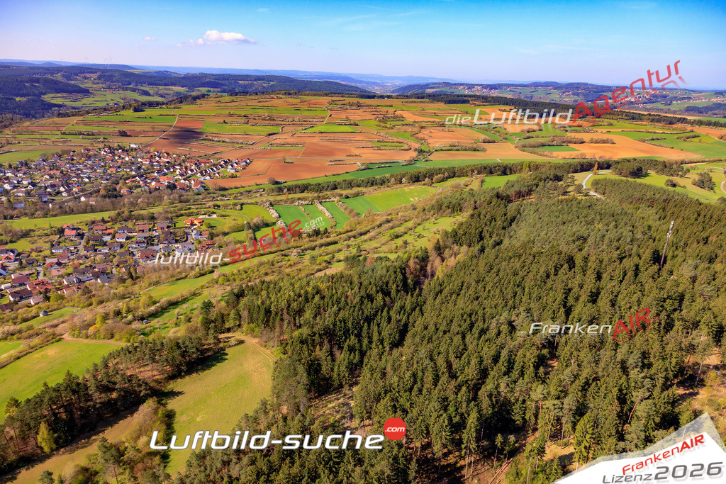 Die Luftaufnahme der Stadt Marktrodach wurde 2017 vom Flugzeug heraus erstellt ( keine Drohne )- hohe Auflösung für beste Qualität