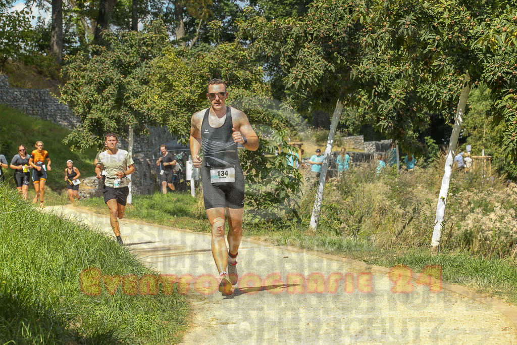 250824_1241_EX1_0192 | Sportfotografie im Rhein-Sieg Kreis, Köln, Bonn, NRW, Rheinland Pfalz, Hessen, etc. Unser Tätigkeitsfeld umfasst den Laufsport vom Volkslauf über den Marathon, Duathlon, Triathon bis zum Ultralauf wie Kölnpfad Ultra oder Schindertrail.