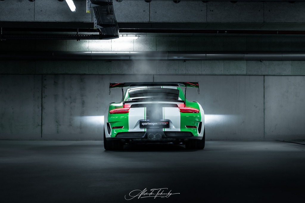 R6AT0231 _Alexander Tschuncky | Entdecken Sie die faszinierende Welt von Alexander Tschuncky Arts: Kreative Fotografie, atemberaubende Automobilkunst und hochwertiger Bilderdruck. Lassen Sie sich inspirieren! - Realisiert mit Pictrs.com