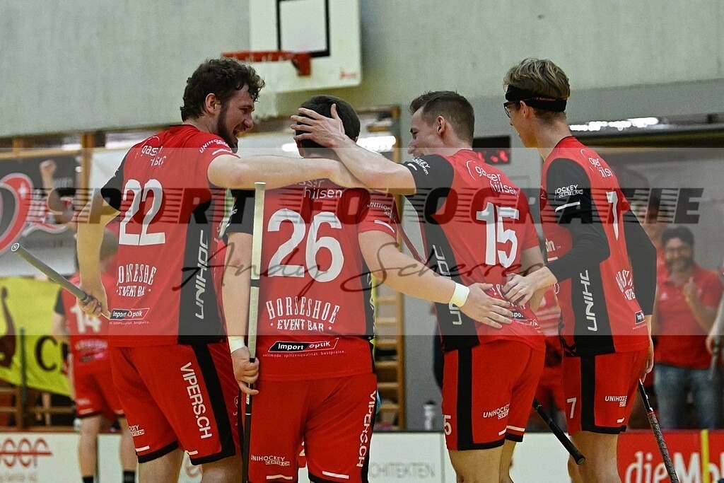 aaaaDSC_6943 | Kaufen Sie Sportbilder im Onlineshop von Andy Scherrer Sportfotografie. Faszinierende Bilder von Sportevents aus der ganzen Schweiz. Fussball, Frauenfussball, Unihockey, Handball, Schwingen und weiteren Sportarten. - Realisiert mit Pictrs.com
