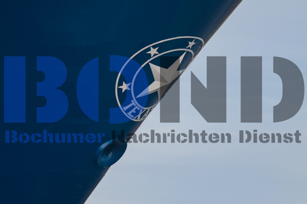  30.10.2023 - 
 | Sebastian Sendlak / Bochumer Nachrichtendienst (BOND) - Ueberfuehrung Carnival Jubilee - Meyer Werft Papenburg - Realisiert mit Pictrs.com