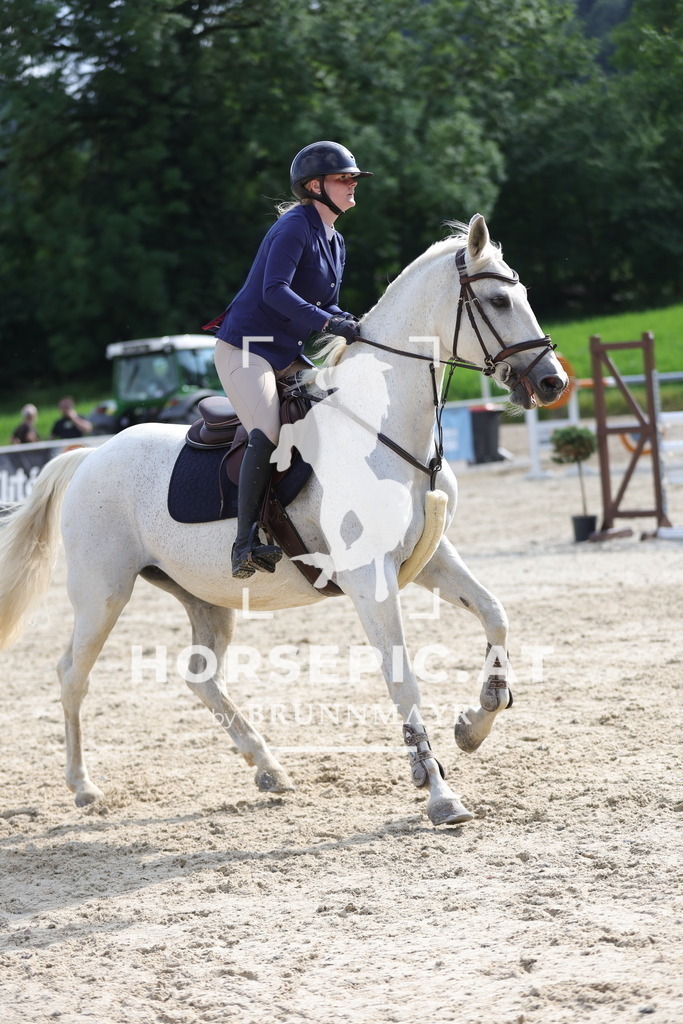 0P6A5948 | Willkommen bei Brunnmayr - Design & Fotografie – Ihrem Spezialisten für Reitturniere und Pferdeveranstaltungen in Oberösterreich, Salzburg und Bayern! Seit über 17 Jahren sind wir leidenschaftlich dabei.