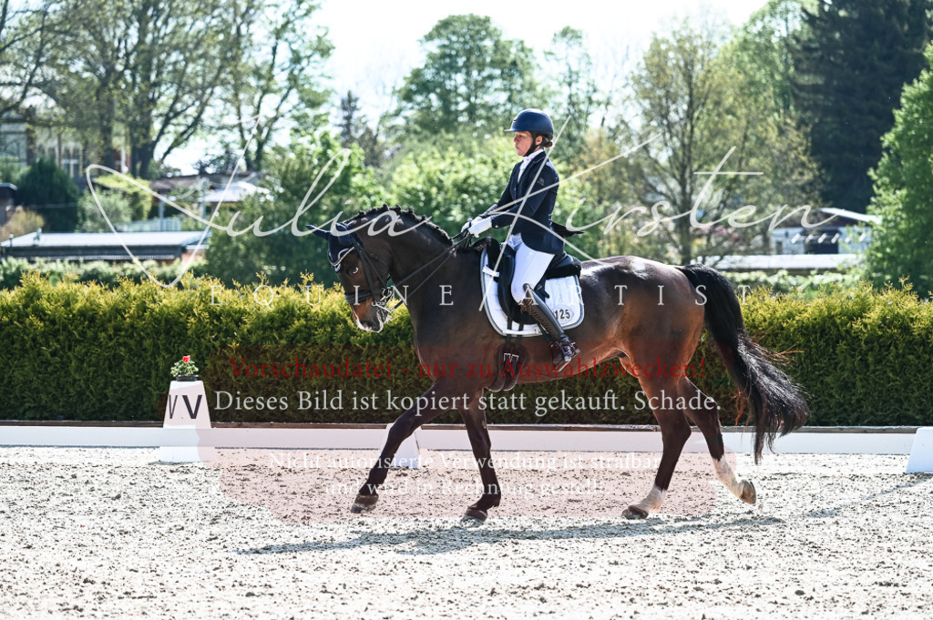 20230514_JK-Röhrsdorf-18-544 | Pferde- und Turnierfotografie in Westsachsen. Pferdeportraits, Auftragszeichnungen und intuitive Kunst.
