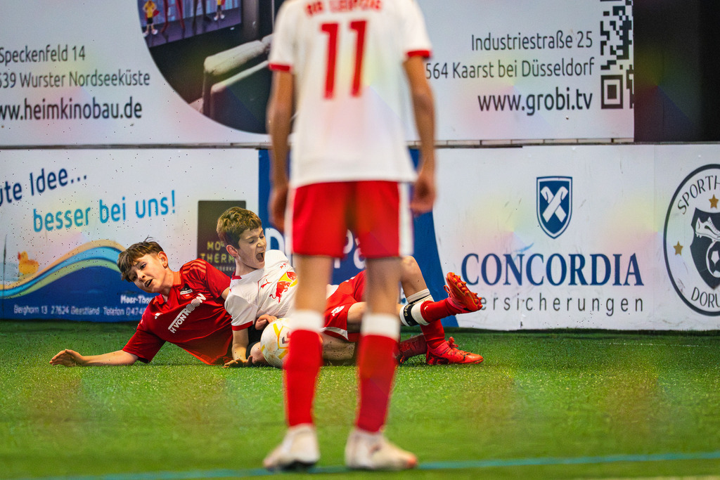 _BLR9340 | Professionelle Fußball- und Sportfotografie. Spielbilder online ansehen und kaufen – Einzelbilder oder komplette Galerien in hoher Qualität. - Realisiert mit Pictrs.com