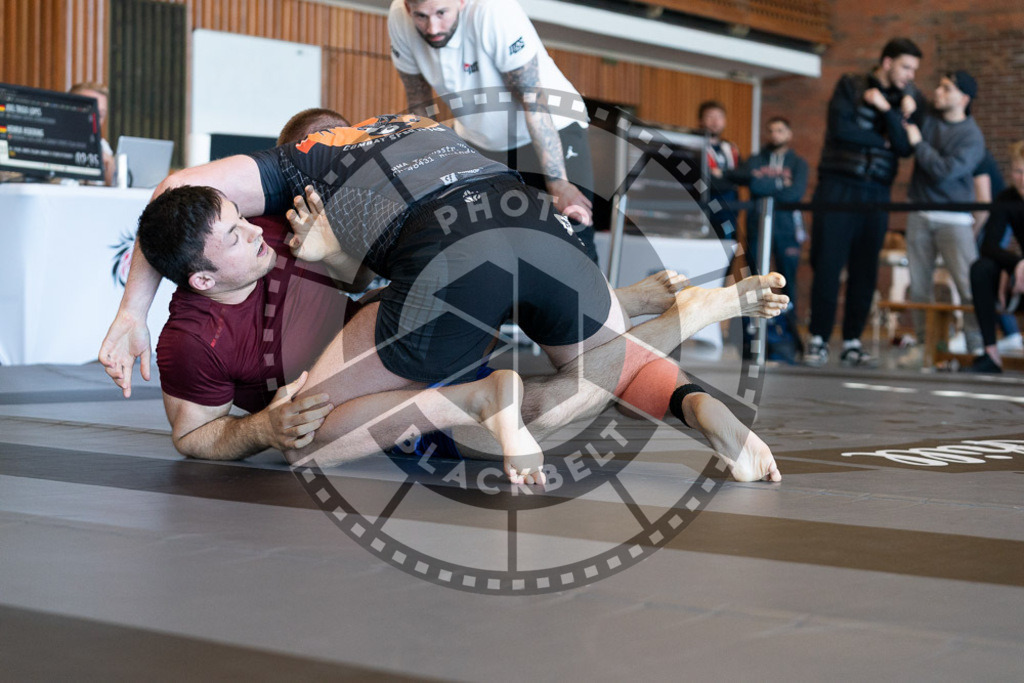20250329PBB4929 | Fighters compete during the International Luta Livre (ILLCS) Germany IX Spring 2025 Competition spring on March 29, 2025 in Hannover, Germany.© Chiara Dazi