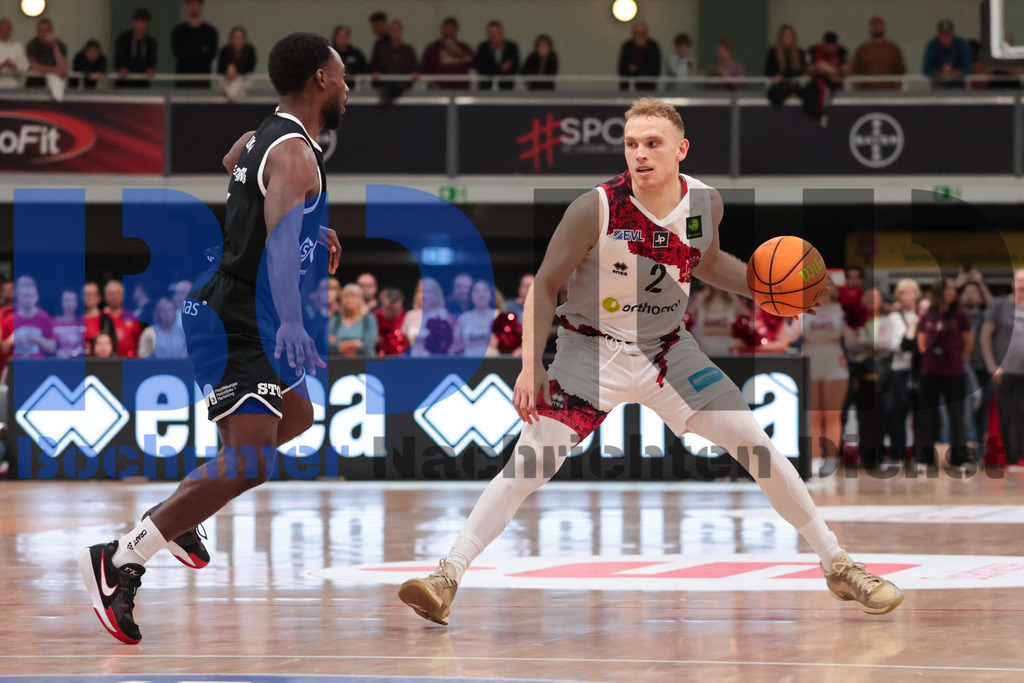 SES_LEVWOL20250525-53 | bond - Realisiert mit Pictrs.com