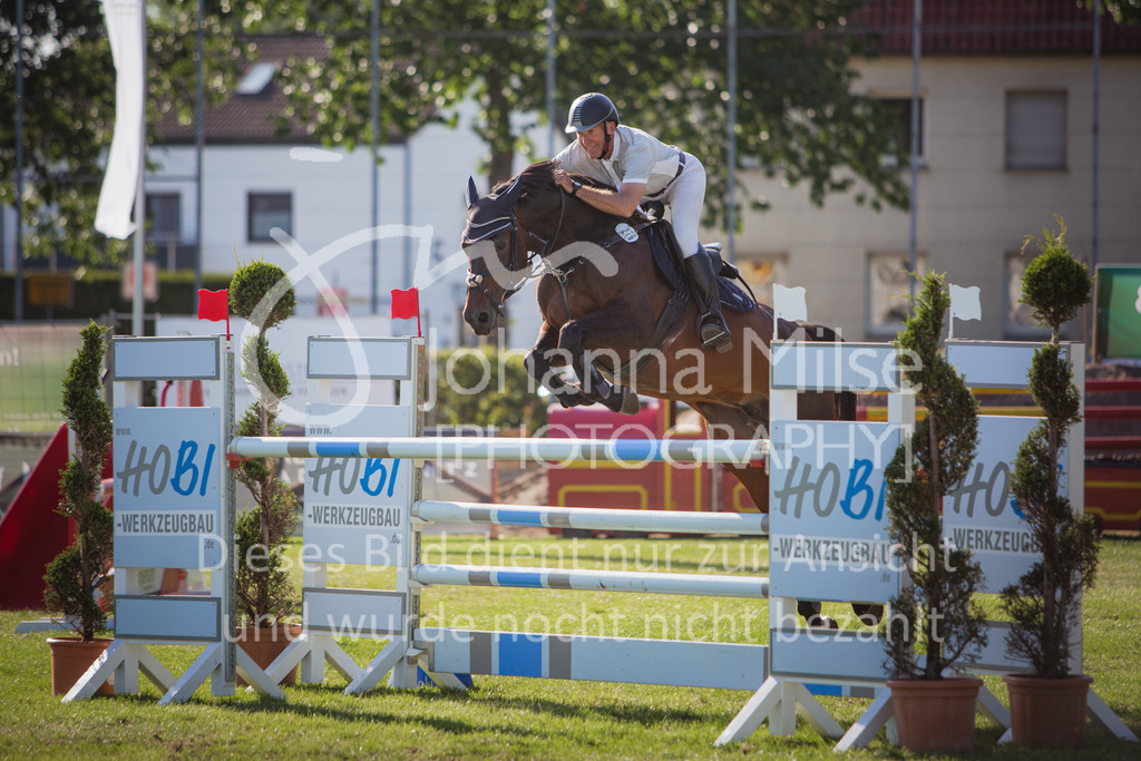 220716_LC_Waldbach-515 | Deine schönsten Turniermomente als professionelle Fotos! Entdecke hochwertige Pferdesport-Fotografie im Online-Shop. Jetzt Fotos finden & bestellen!