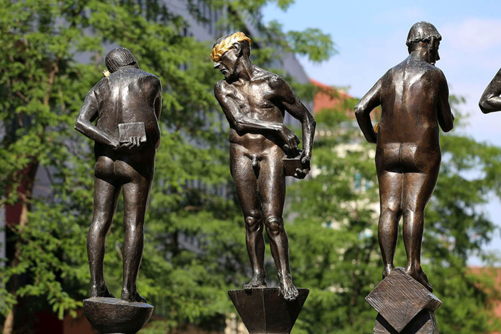 Foto: Leipzig - Unzeitgemäße Zeitgenossen | Das Team hinter BILDLEXIKON LEIPZIG bündelt historische wie aktuelle Informationen über die Stadt Leipzig in Text und Bild auf einer Plattform und stellt diese der interessierten Öffentlichkeit zur Verfügung.