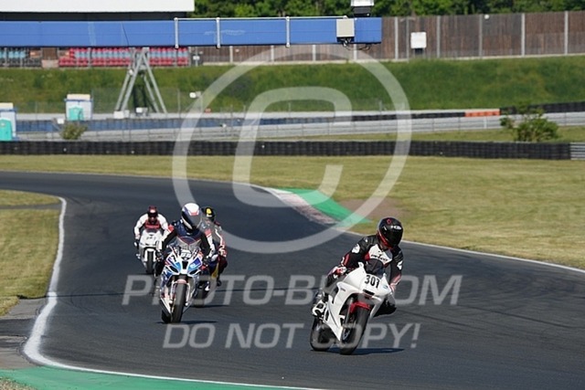 2025_05_13_PBK_22399 | Sportfotografie; SlowMotion; Video; Rennstrecke; Hafeneger; Speer; Racing; RSE; BMW; CBO; Trackday; Motorsportarena; Hockenheimring; Brno; Most; Barcelona; Valencia