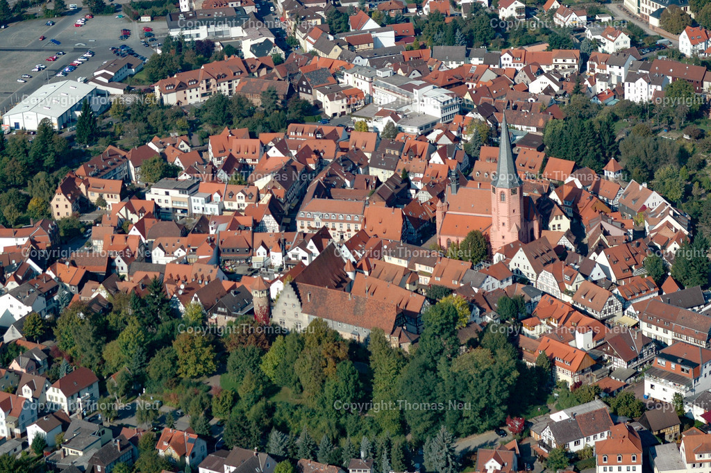 Luftbild-Michelstadt-Altstadt-historisches-Rathaus-Odenwald_Fotografie-Thomas-Neu-8 | Michelstadt, Luftbild, Michelstadt Altstadt LuftbildMichelstadt Marktplatz Luftaufnahmehistorisches Rathaus Michelstadt LuftbildFachwerkstadt Michelstadt von obenOdenwald Stadt Luftbild,, Bild: Thomas Neu