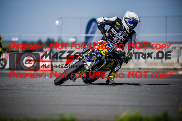 MaZZes_FotoMatrix_220903_1597 | S2