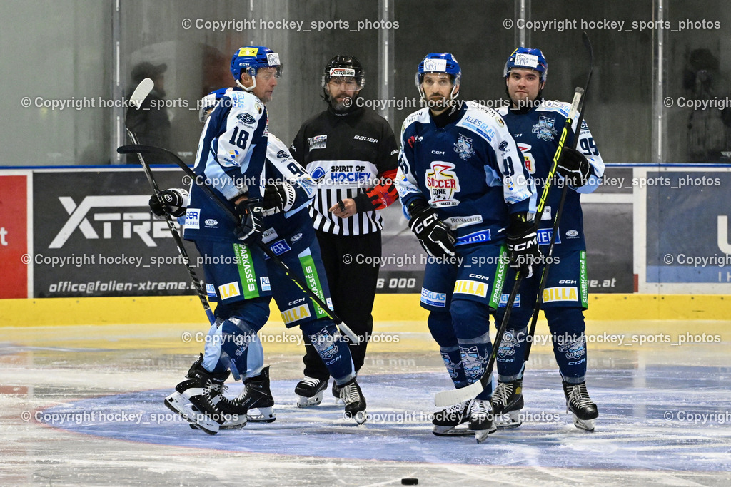 ESC Steindorf vs. MET PHOTOVOLTAIK HORNETS SPITTAL | ETTLMAYR Timo Referee, Jubel ESC Steindorf Mannschaft, #18 Pewal Martin ESC Steindorf, #92 Ratz Patrick ESC Steindorf, #43 Oraze Martin ESC Steindorf, #95 Gelfanov Ruslan ESC Steindorf, ESC Steindorf vs. MET PHOTOVOLTAIK HORNETS SPITTAL, ESC Steindorf vs. MET PHOTOVOLTAIK HORNETS SPITTAL am 26.10.2024 in Steindorf (Ossiachersee Halle), Austria, (Photo by Bernd Stefan)