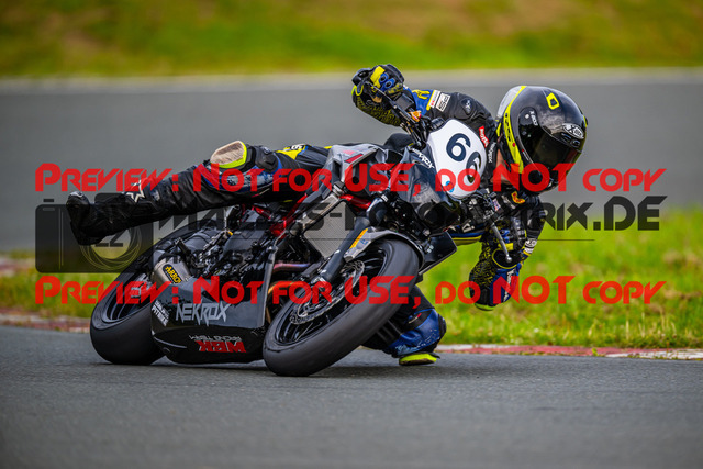 MaZZes_FotoMatrix_240726_6007705_8198 | TWIN