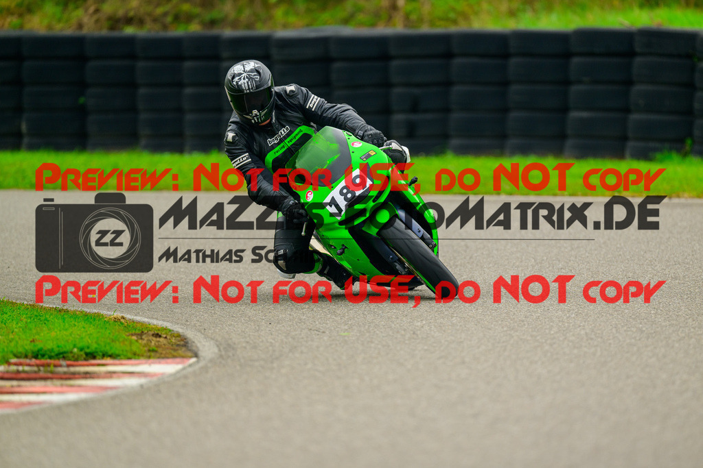 MaZZes_Fotomatrix_20241003_6007705_3547 | GELB