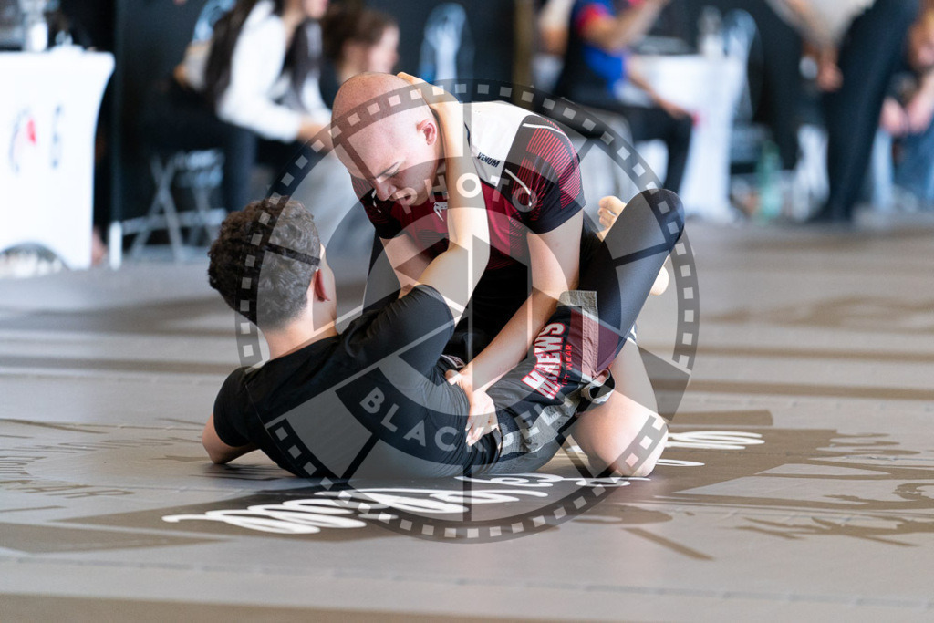 20250329PBB1447 | Fighters compete during the International Luta Livre (ILLCS) Germany IX Spring 2025 Competition spring on March 29, 2025 in Hannover, Germany.© Chiara Dazi