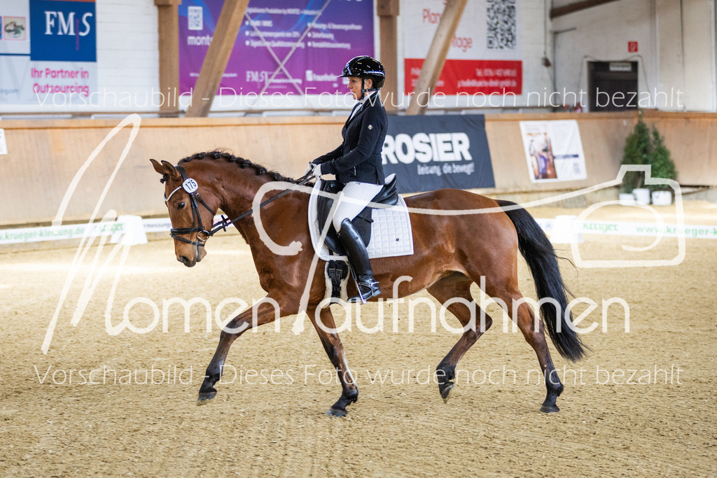 Sth-LPO25-A-Dr-012 | MomenTaufnahmen Pferdesportfotos