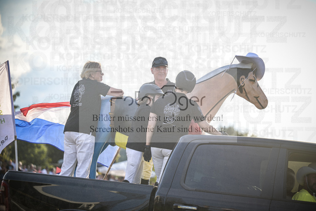 DOS_0107 | Entdecke hochwertige Reitturnierfotos von Foto Oger. Professionell, emotional und authentisch – jetzt Lieblingsmomente im Shop bestellen.Deutschlandweite Turnierfotografie. - Realisiert mit Pictrs.com