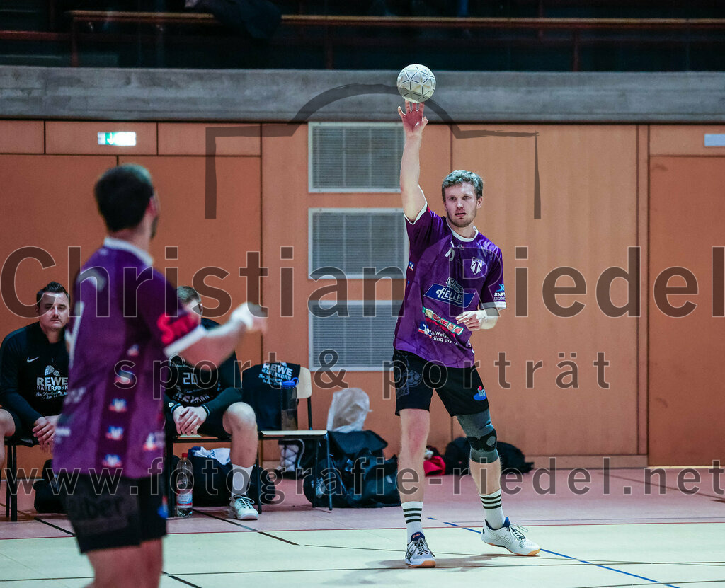 2023-11-26_031_SpVgg_Altenerding_gegen_TSV_1861_Mainburg | Erding, Deutschland, 26.11.2023:
Handball, Bezirksoberliga Männer 2023 / 2024, 9. Spieltag, SpVgg Altenerding gegen TSV 1861 Mainburg, Endergebnis: 34:20

Ferdinand Menzel (SpVgg Altenerding, #75)

Foto: Christian Riedel / fotografie-riedel.net