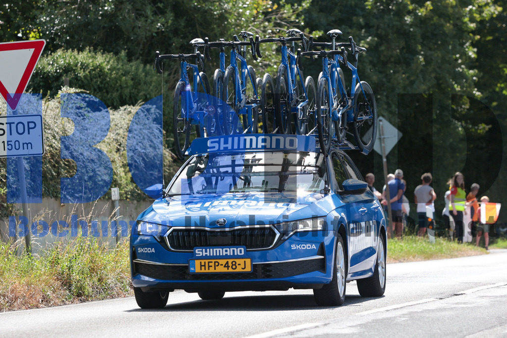 SES_DEUTOU20250821-8 | bond - Realisiert mit Pictrs.com