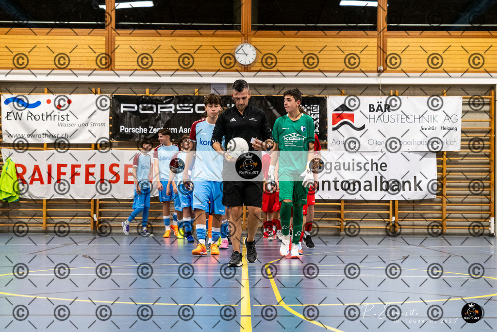 20251129_FCR-Hallenturnier-C_RAW-3_029-13 | Sport und Naturfotografie von Roberto Esposito zeigt echte Momente Bewegung und die Schönheit der Natur. Ausdrucksstarke Bilder schaffen Emotionen.