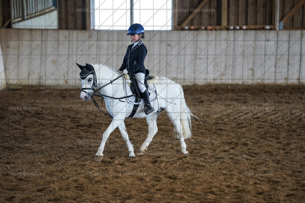 20230518-FAH03689 | Frühjahrsturnier, landberg am Lech, 2023, Reitclub Landsberg, Turnierbilder, Fotos Turnier Landsberg, Fotoagentur Herrmann, Turnierfotografen Bayern, reitsport Fotograf, Pferde Fotograf